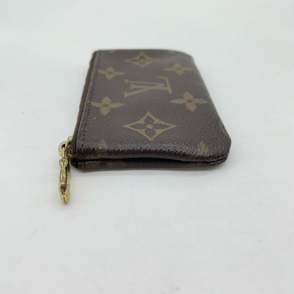 Louis Vuitton Monogram Canvas Key Holder - Picture 6 of 16